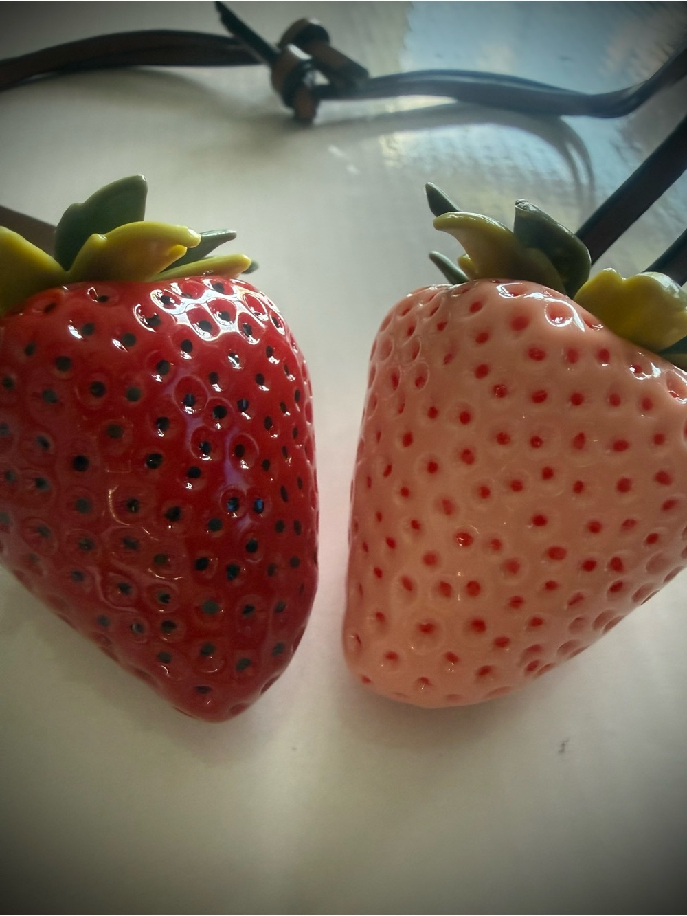 Luxe Strawberry Bag Charm NWOT - Picture 3 of 3